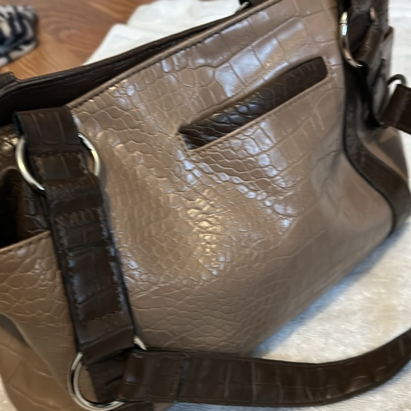 No snake print, dark, brown and light brown purse with strap - Picture 3 of 5